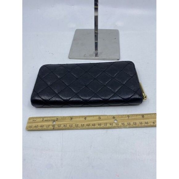 Michael Kors Black Quilted Leather Wallet - Picture 3 of 10